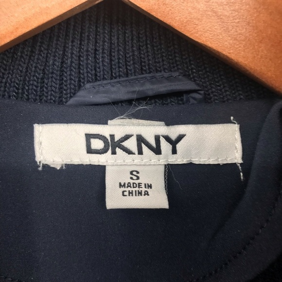 NWT DKNY Navy & Silver Zip Front Soft Shell Jacket - Picture 5 of 9